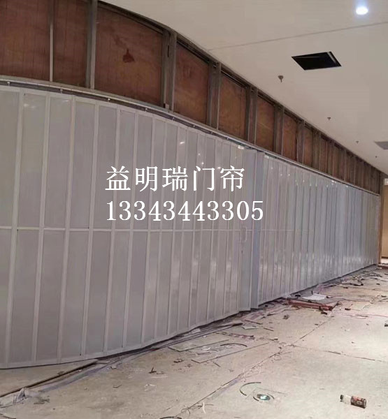 鋁合金折疊門